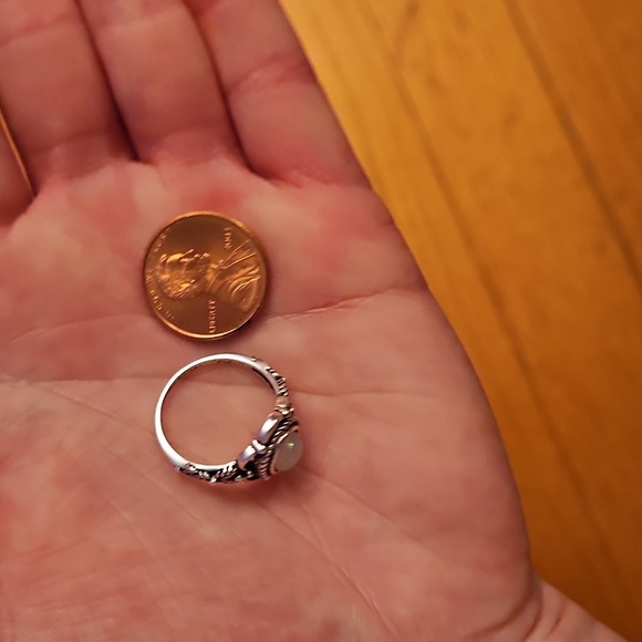 Silver Tone Opal Ring, Vintage Vibe, Size 6, NWOT - Picture 13 of 13